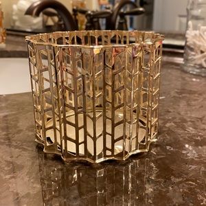 Bath and Body Works candle holder